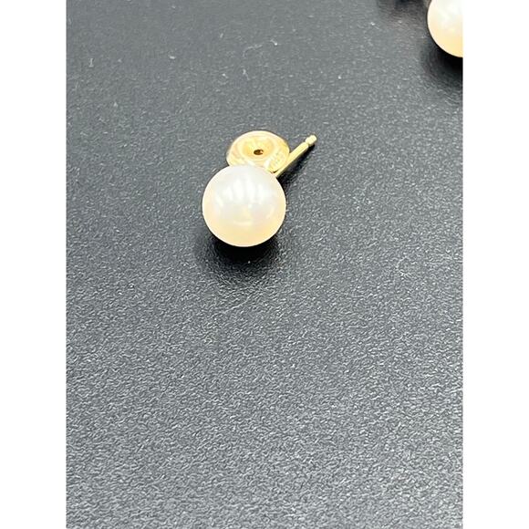 Genuine 14K Yellow Gold Japan
2.1g Stamped K14 Classic 8mm Pearl Stud Earrings - Picture 11 of 13